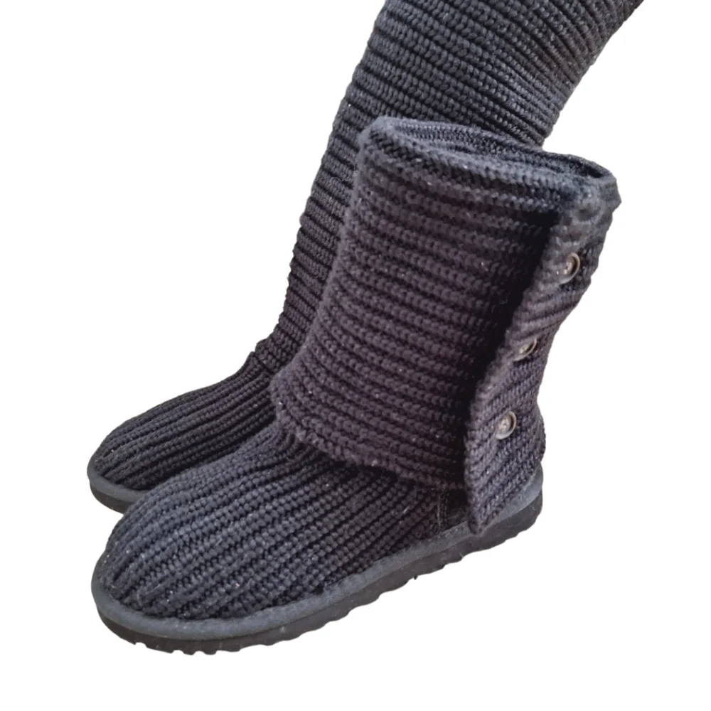 UGG Women's Classic Cardy Sweater Knit Suede Wool Lined Button Detail Boots sz6
